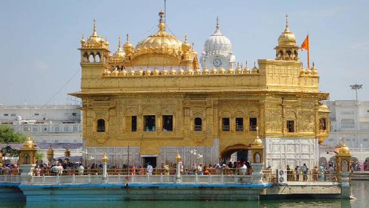 Punjab CM orders probe in Golden Temple sacrilege row