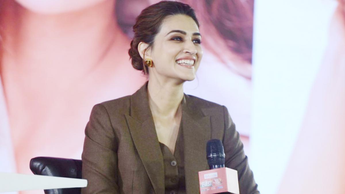 Kriti Sanon in Agenda Aaj Tak