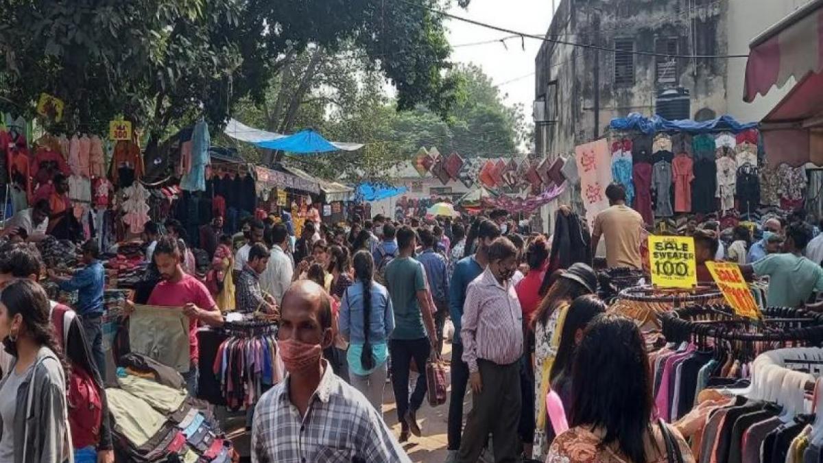 Huge crowd from Delhi to Goa