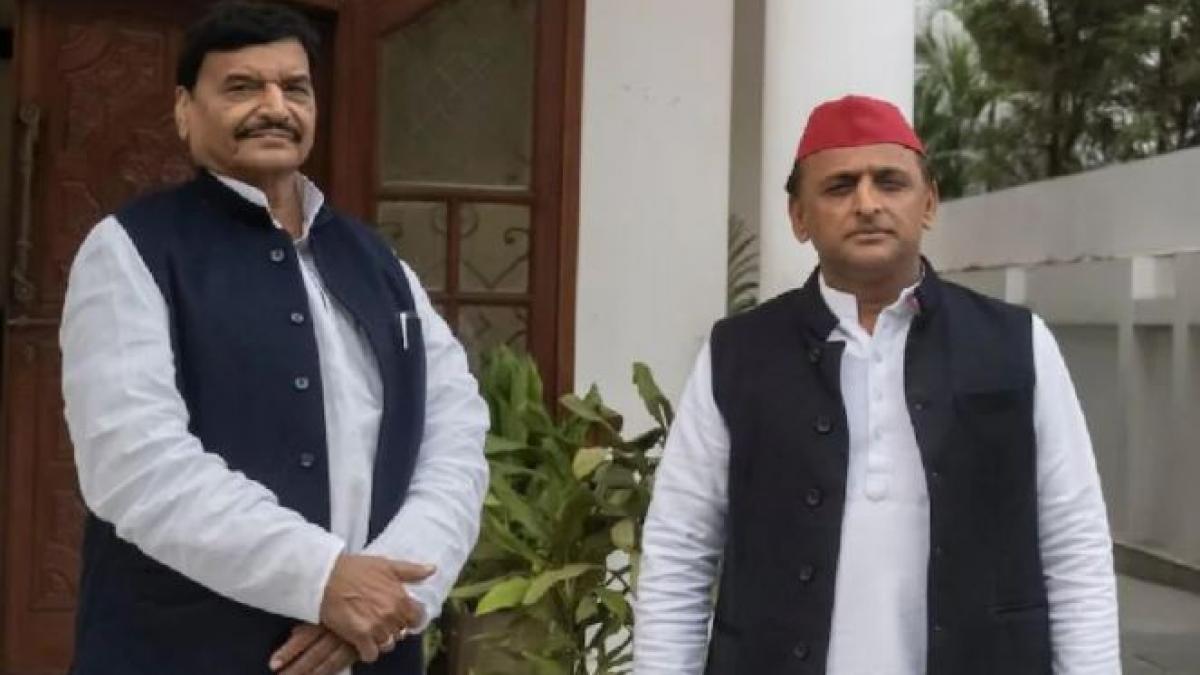 Akhilesh Yadav meets Shivpal Yadav 