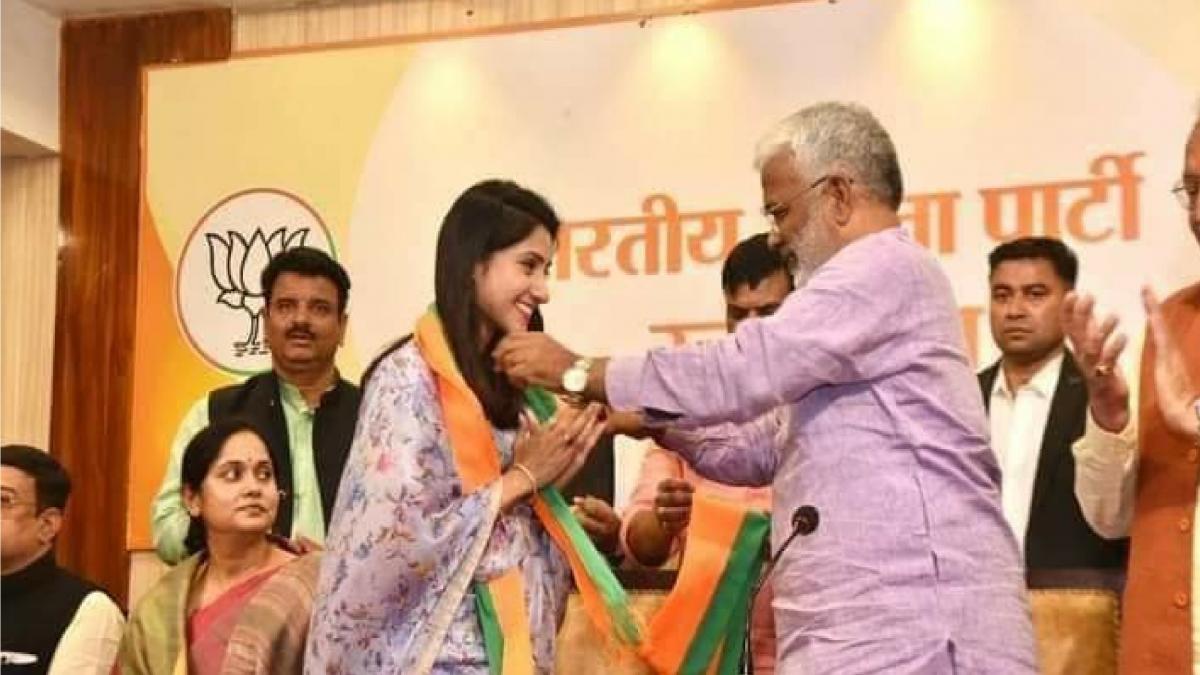 Aditi Singh gets ticket