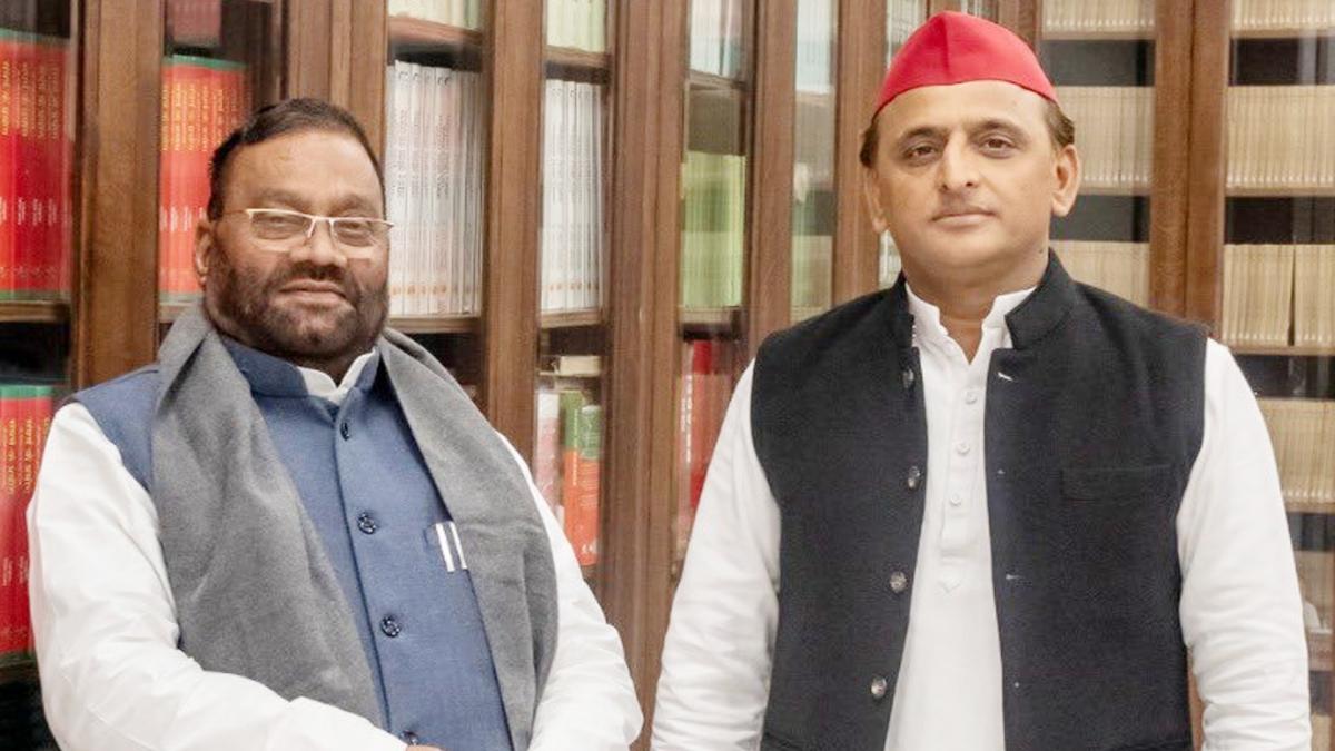 Alhilesh Yadav and Swami Prasad Maurya