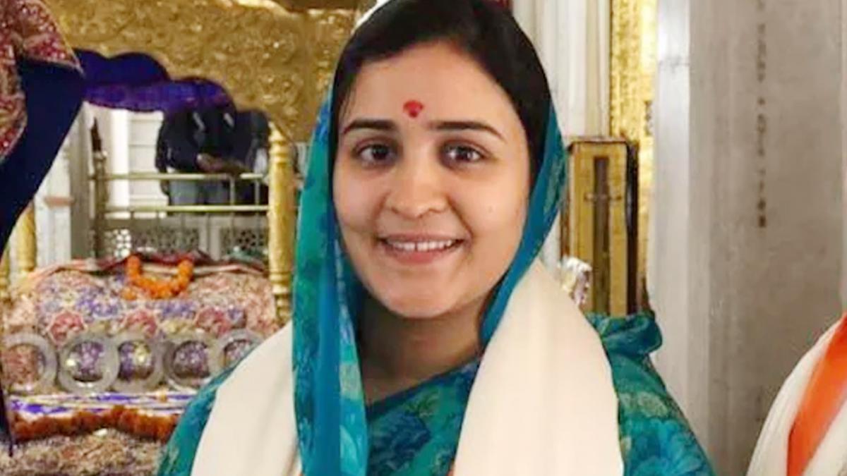 Mulayam Singh yadav daughter-in-law Aparna Yadav