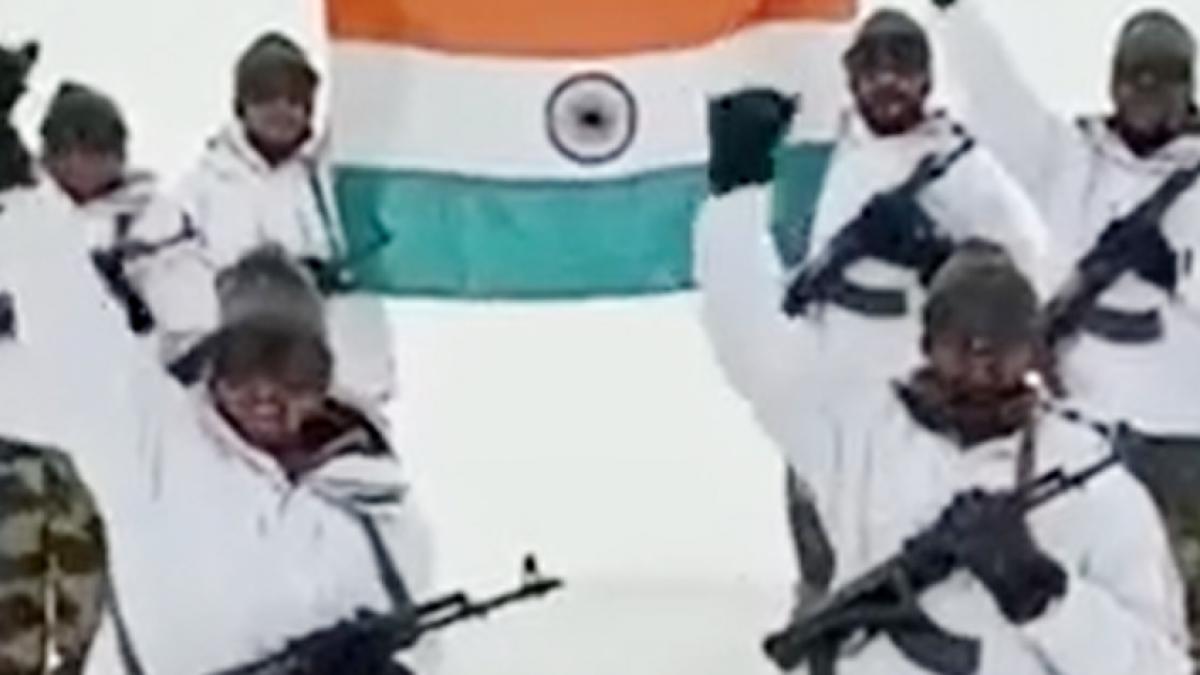 BSF jawans salute Netaji Subhash Chandra Bose