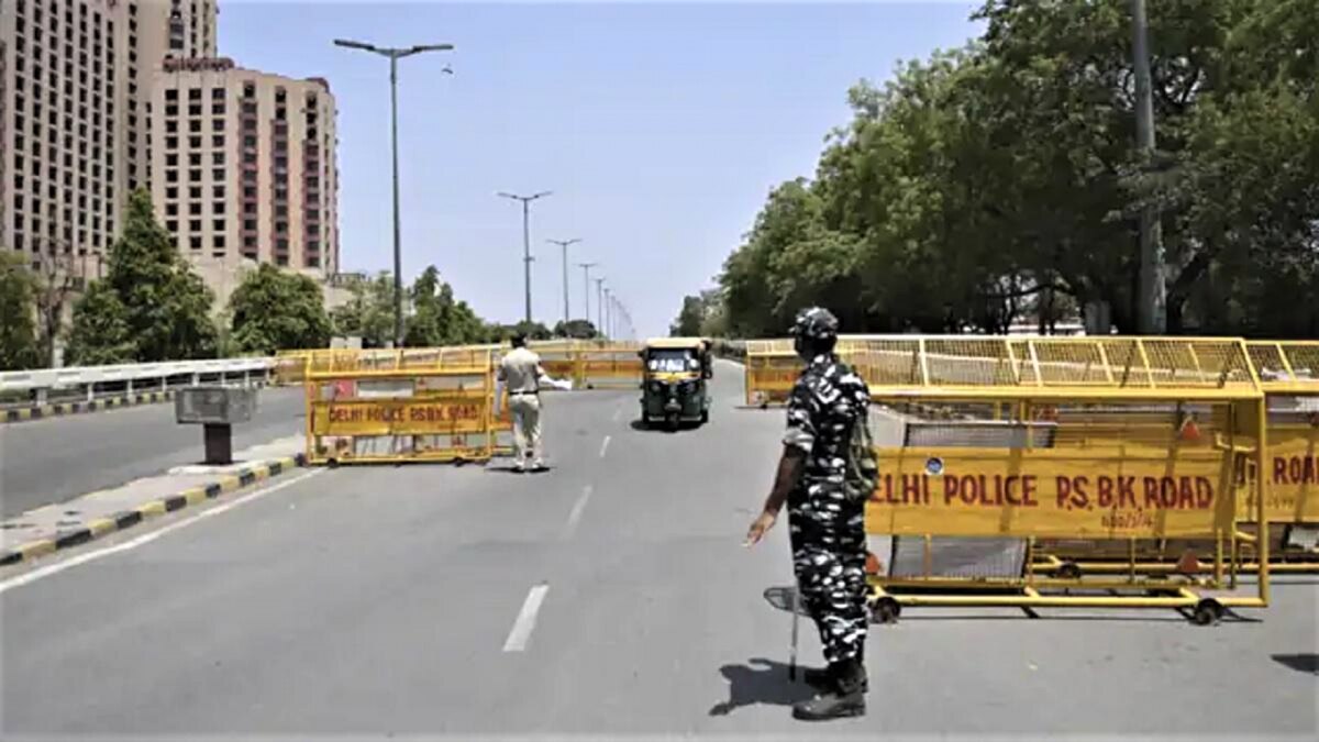 Delhi curfew