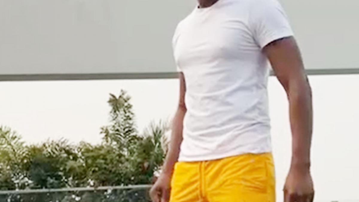 DJ Bravo dancing on Pushpa