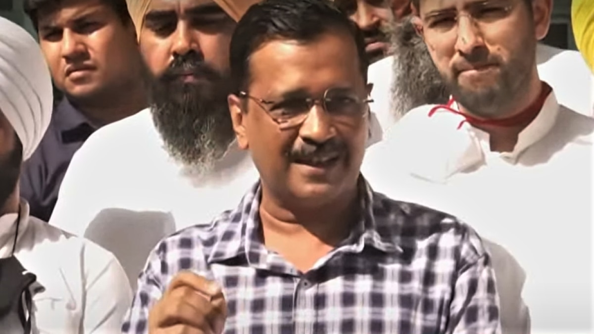 Punjab Elections: सीएम चन्नी के रिश्तेदारों के घर छापेमारी, केजरीवाल ने किया पंजाब सरकार पर हमला
