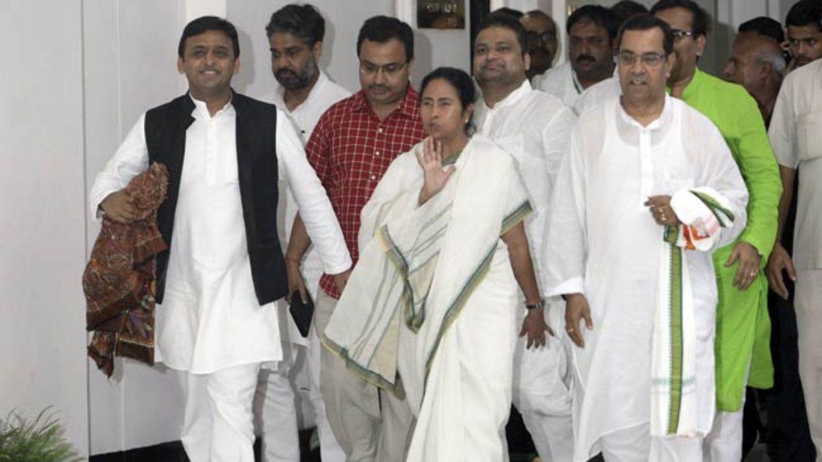 mamata banerjee - akhilesh yadav