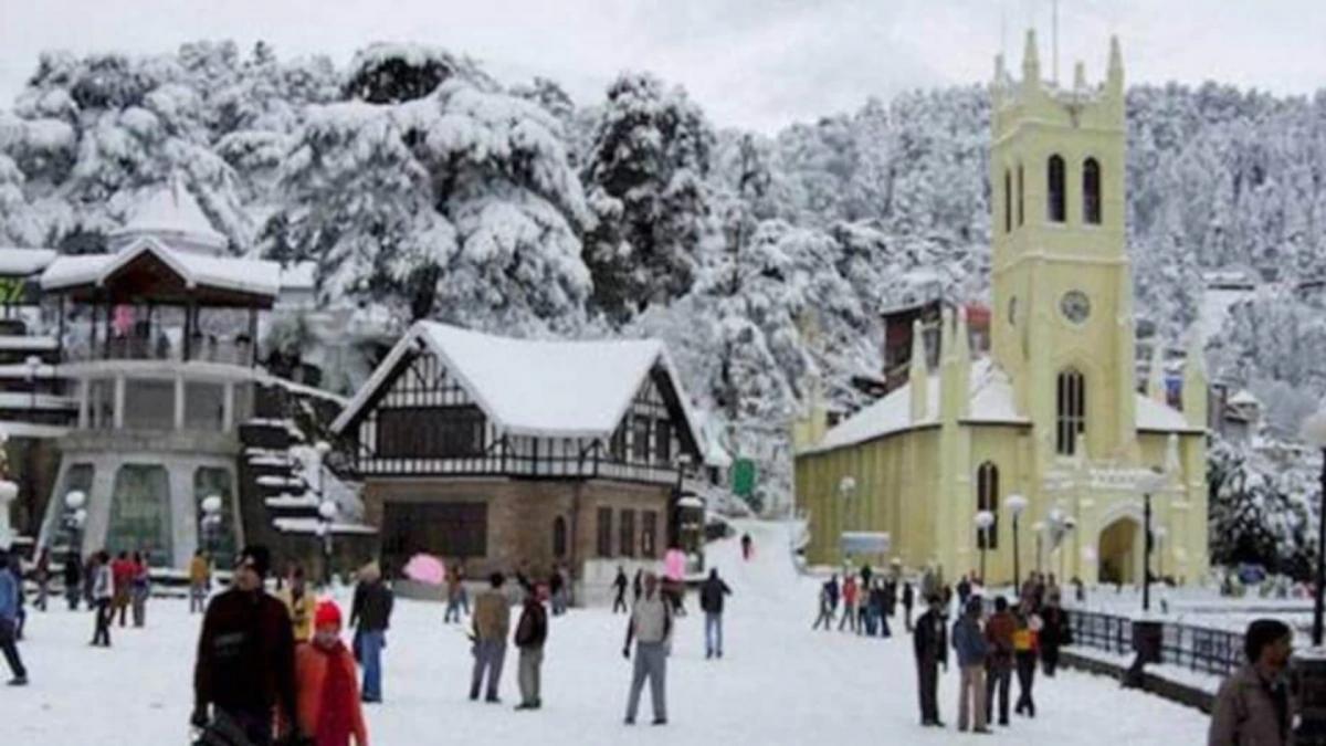 Snowfall in Narkanda