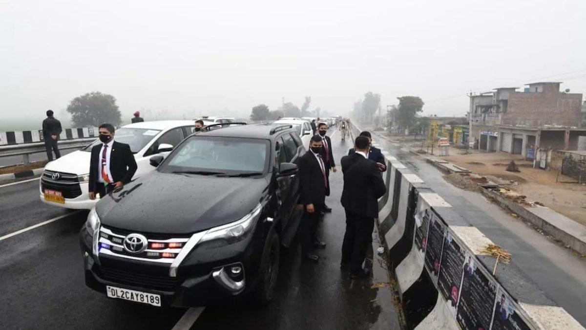 pm modi security breach