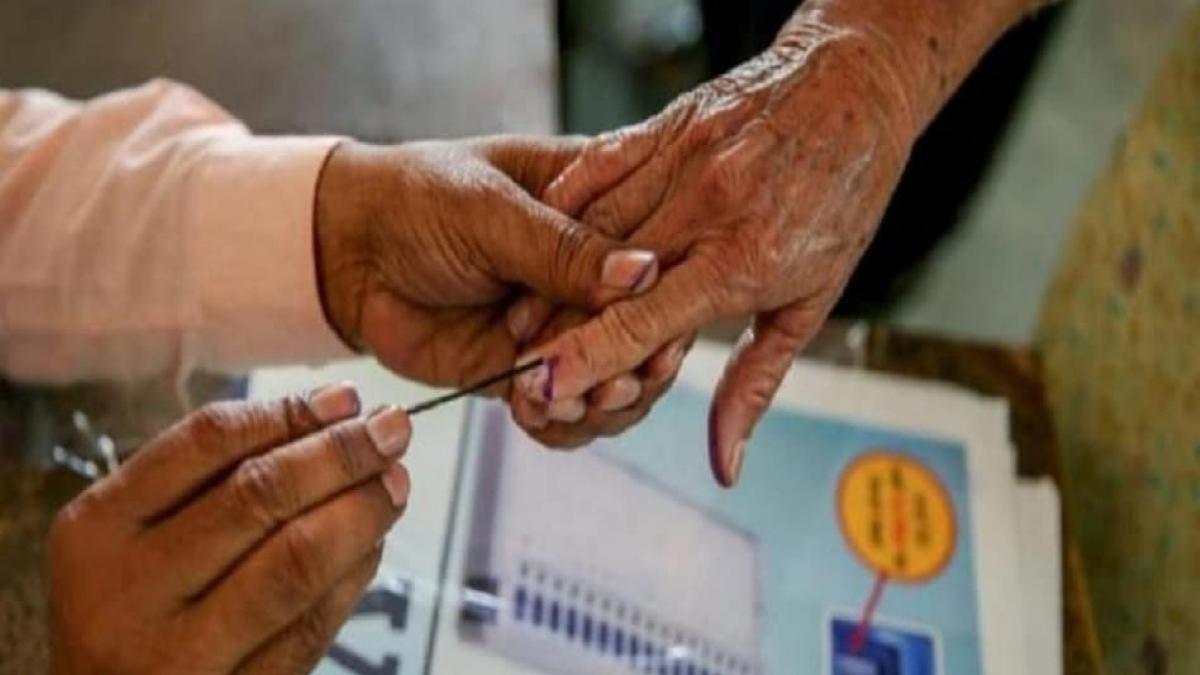 EC to decide today over postponing Punjab elections