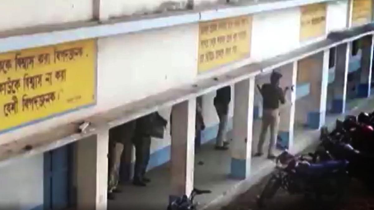 Hijab Ban Protest in bengal school in Murshidabad