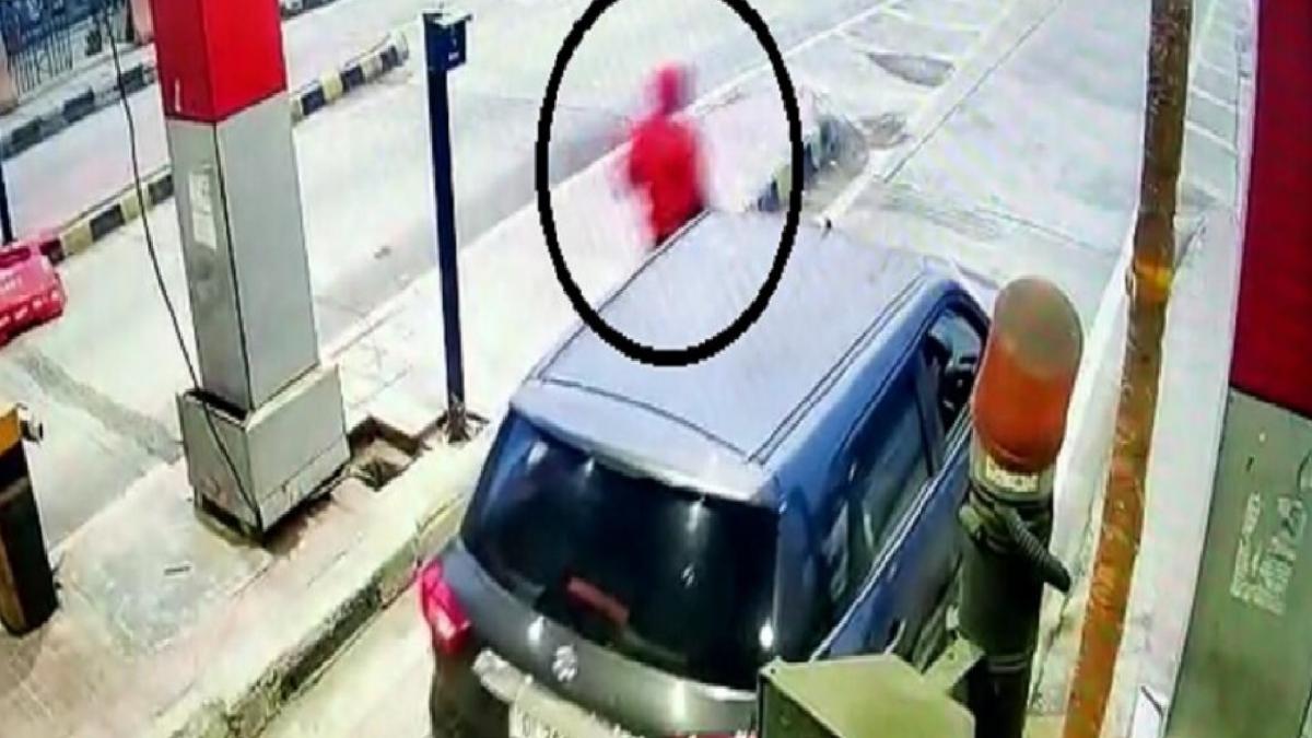 Asaduddin Owaisi की कार पर फायरिंग, सामने आया हमले का CCTV फुटेज