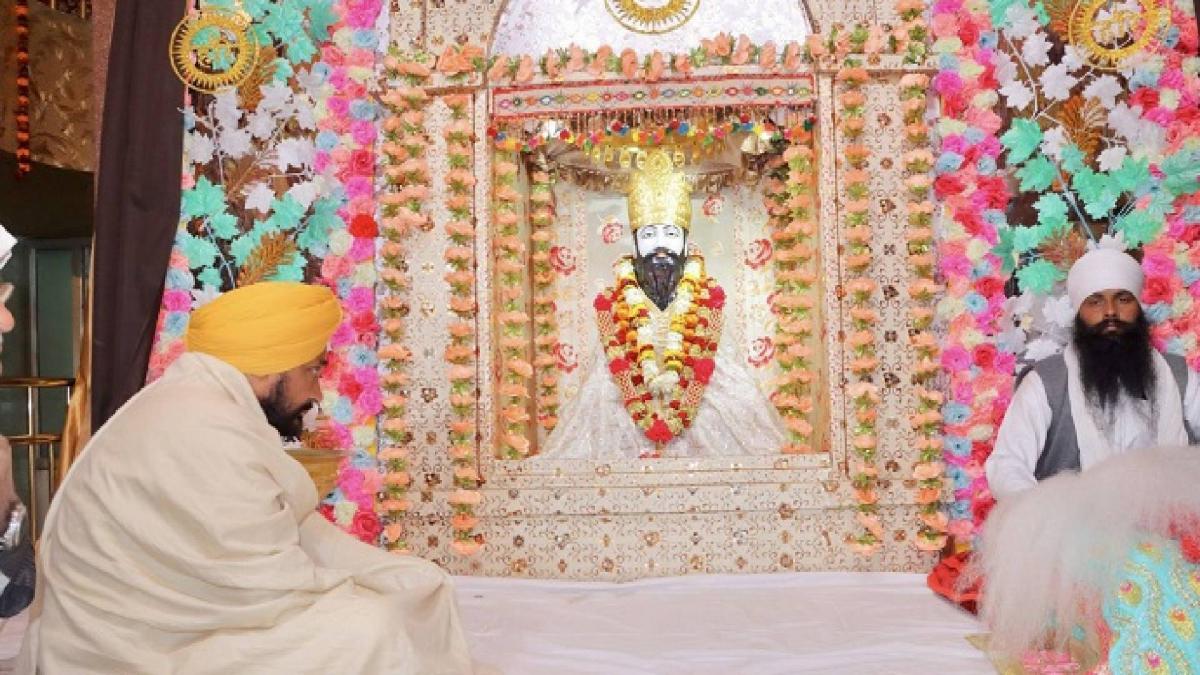 CM Channi visits Ravidas Temple