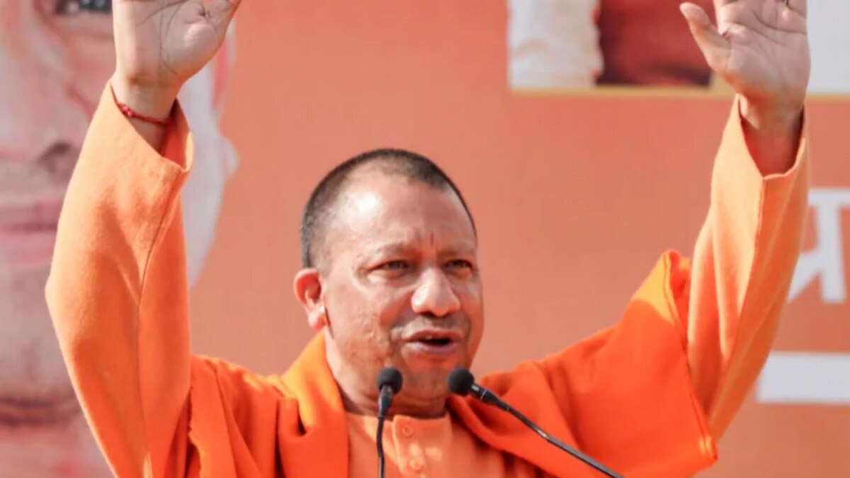 CM Yogi shared his achievements in pre poll report card 