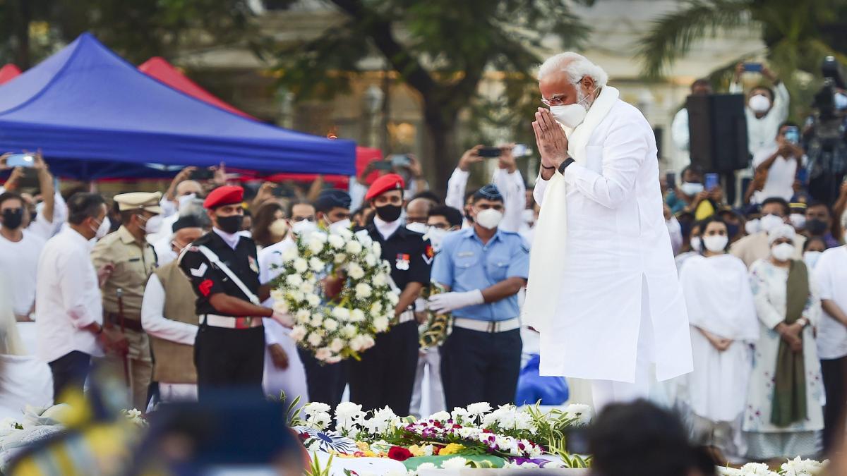 pm modi lata mangeshkar