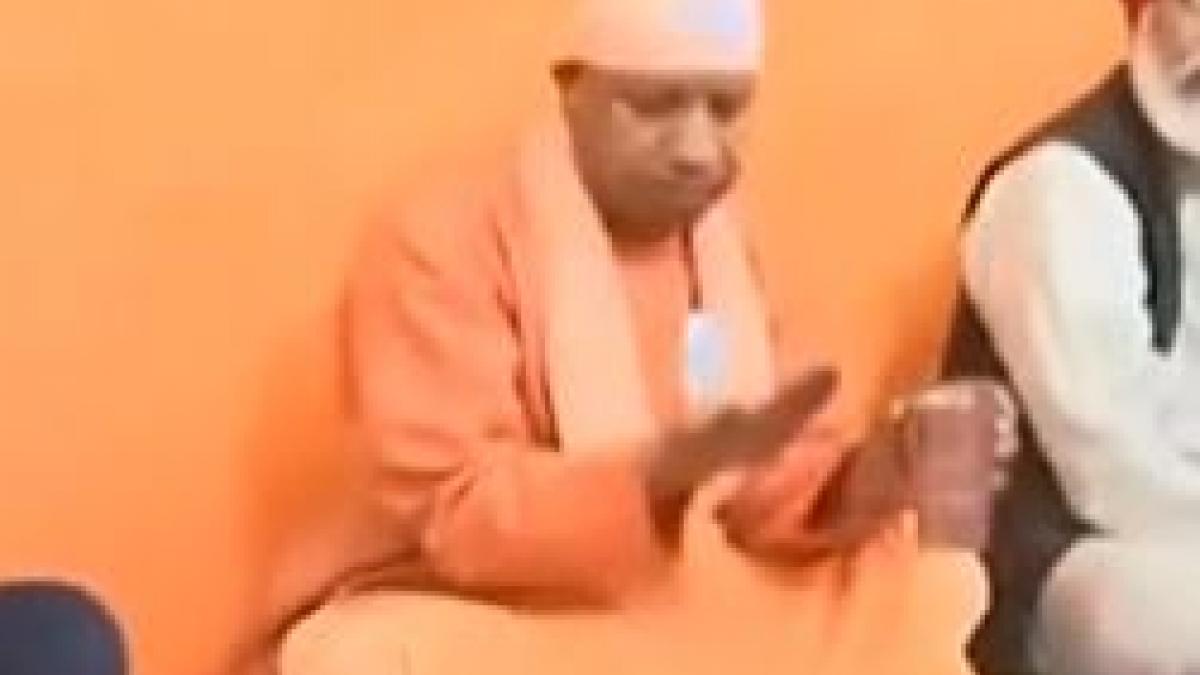 CM Yogi at Ravidas Temple