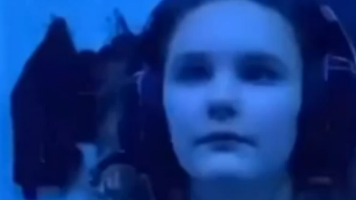 Funny Viral video of a mother with her Daughter getting viral on internet MMT