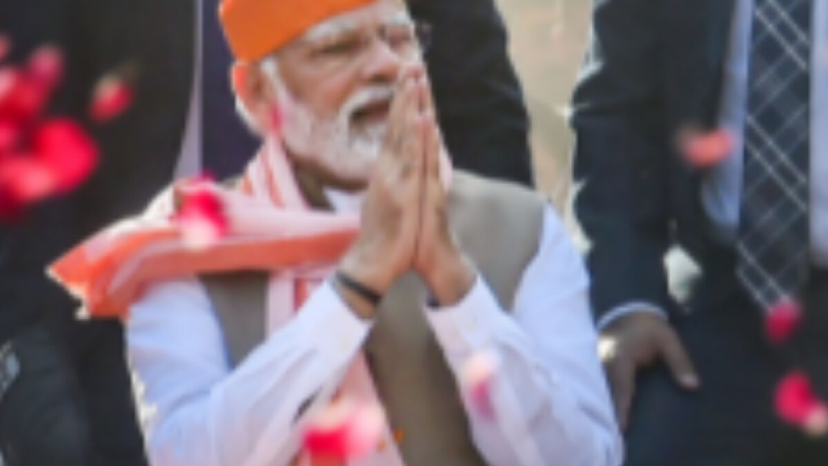 PM Narendra Modi roadshow