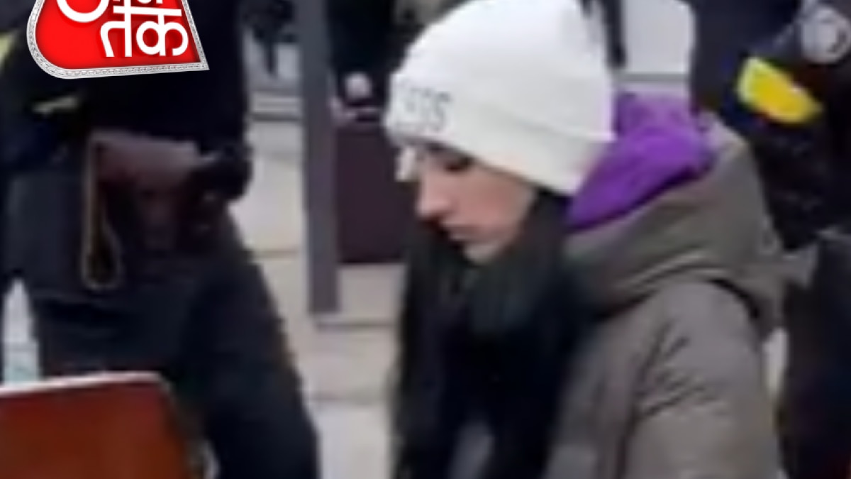 ukrainian woman playing piano