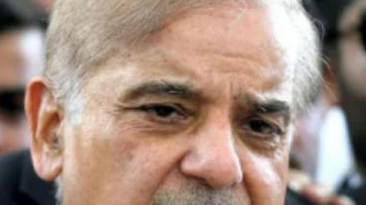 Pakistan PM Shehbaz Sharif in Saudi Arab tour people called Chor MMT
