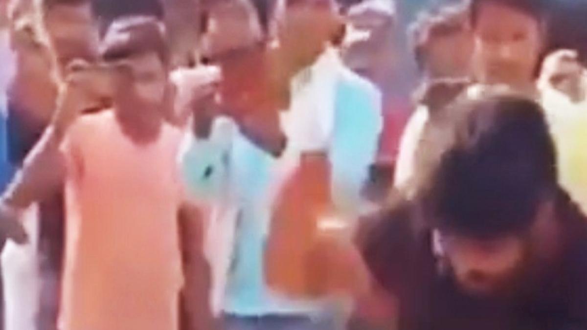 Laborer broke 150 coconuts