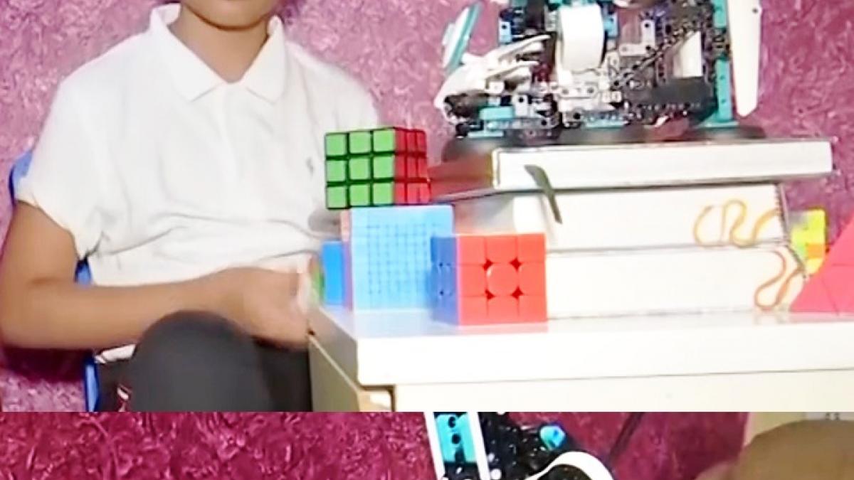11 year old kid made Robot to solve Rubik s cube News in Hindi MMT