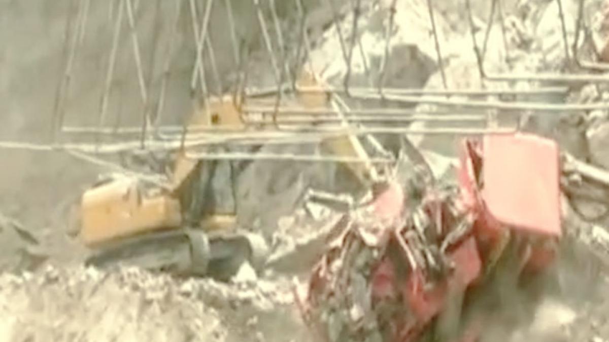 Part of an under construction tunnel collapses on Jammu Srinagar National Highway MMT