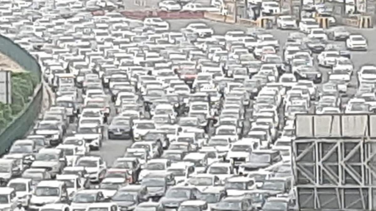 Agnipath Protest Delhi Traffic Jam