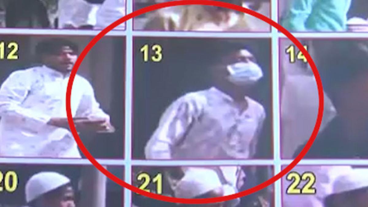 kanpur suspects surrender