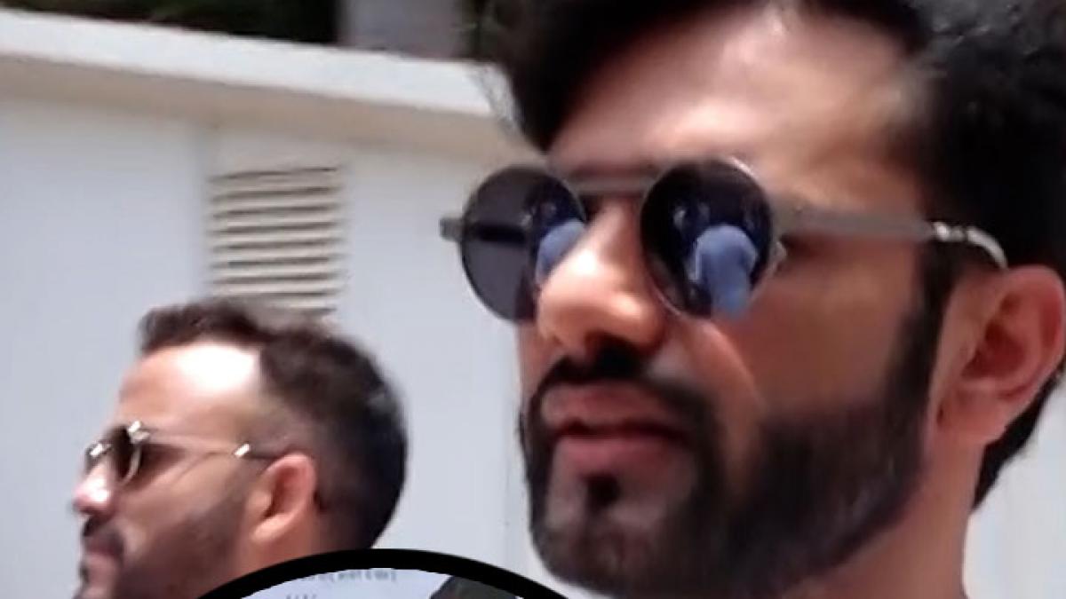 Rahul Vaidya arrives to pay tribute to KK