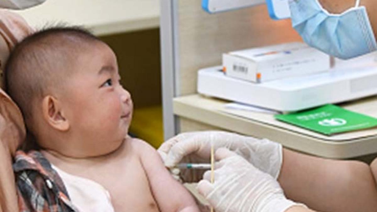 6 months old child will also get corona vaccine in America MMT