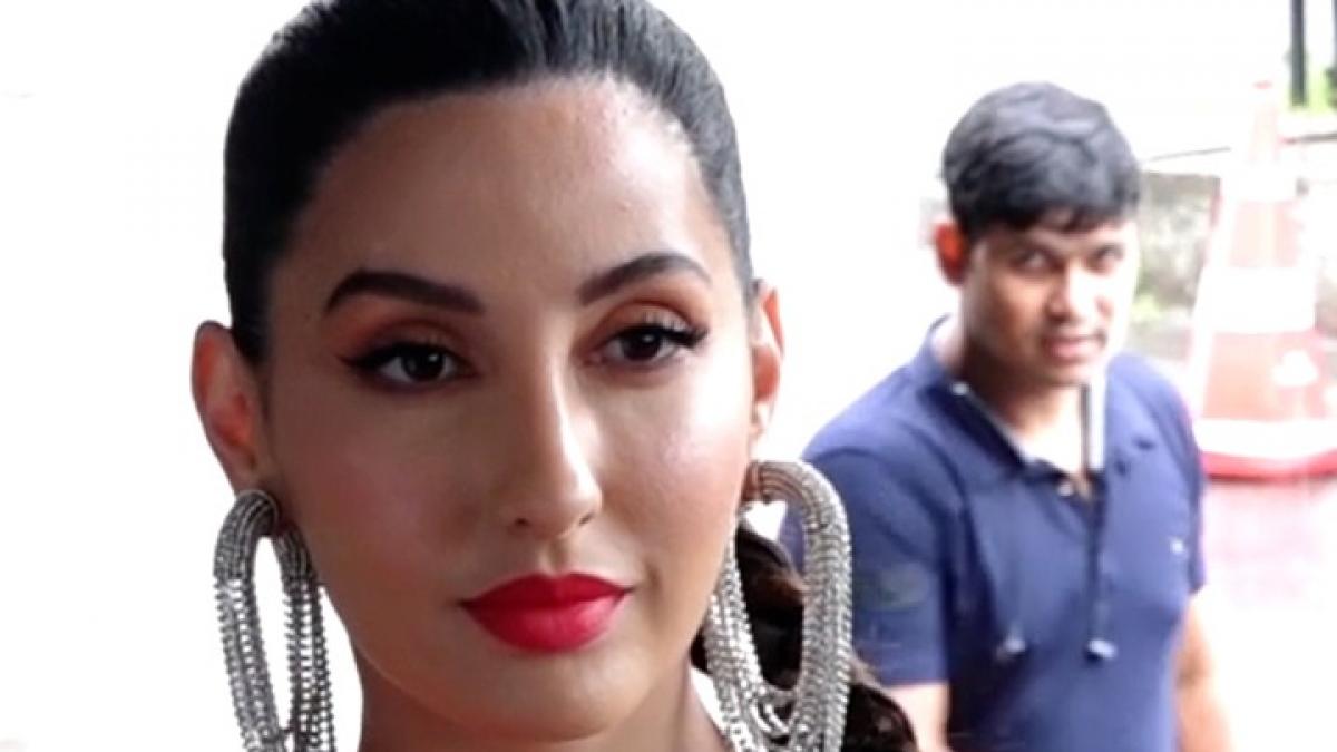 Nora reached on the sets of Dance Deewane