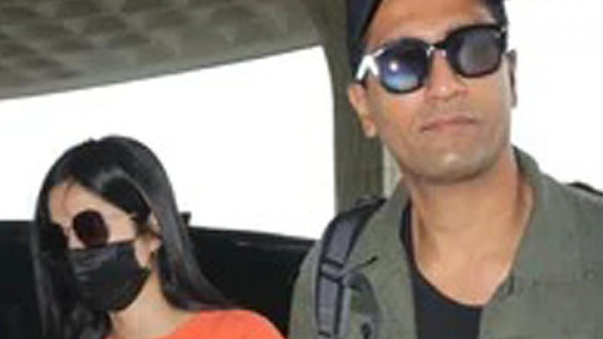 Vicky-Katrina left for vacation spotted on airport video goes viral on social medi