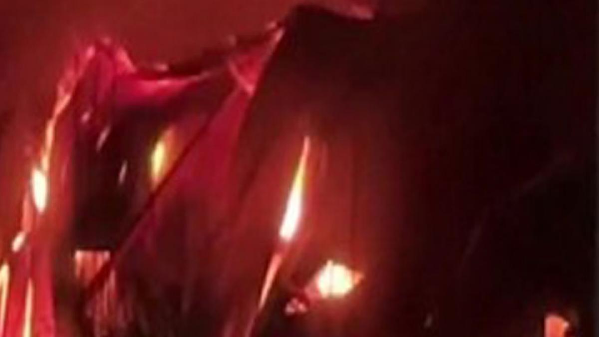 Massive fire in Noida factory Sector 80 incident Videos Viral MMT