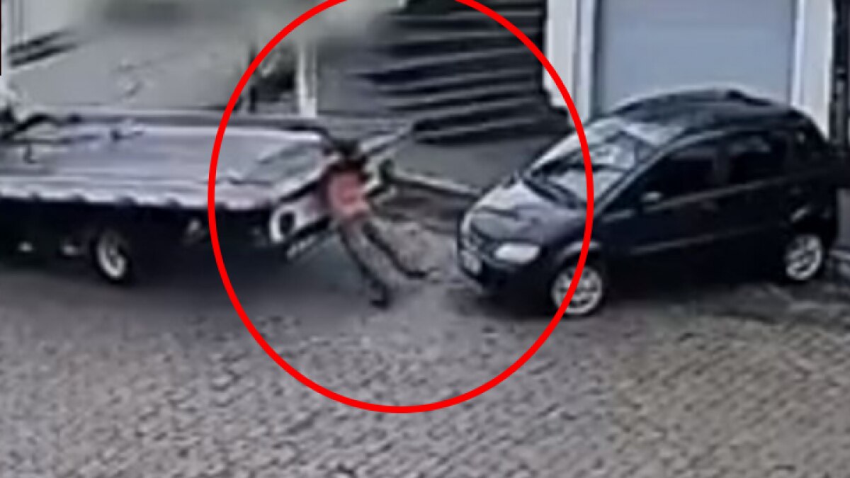 Truck Viral video on social media  got uncontrollable on road driver safe  MMT