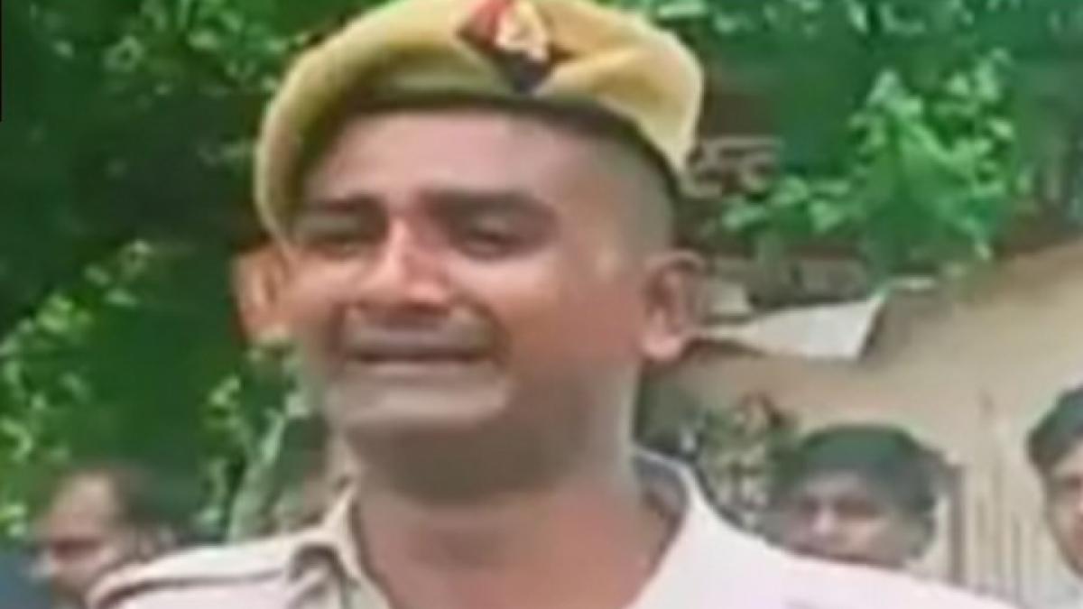 Firozabad Police Line mess constable stages protest over quality of food MMT