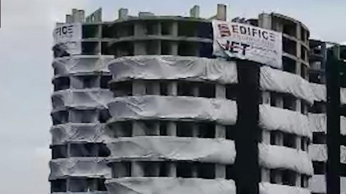 twin tower demolition