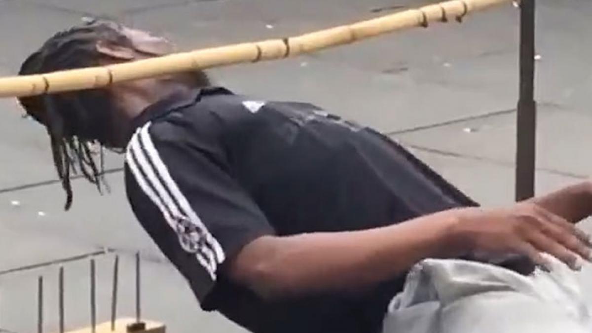 Video Goes Viral of a man showed different stunts street performance 