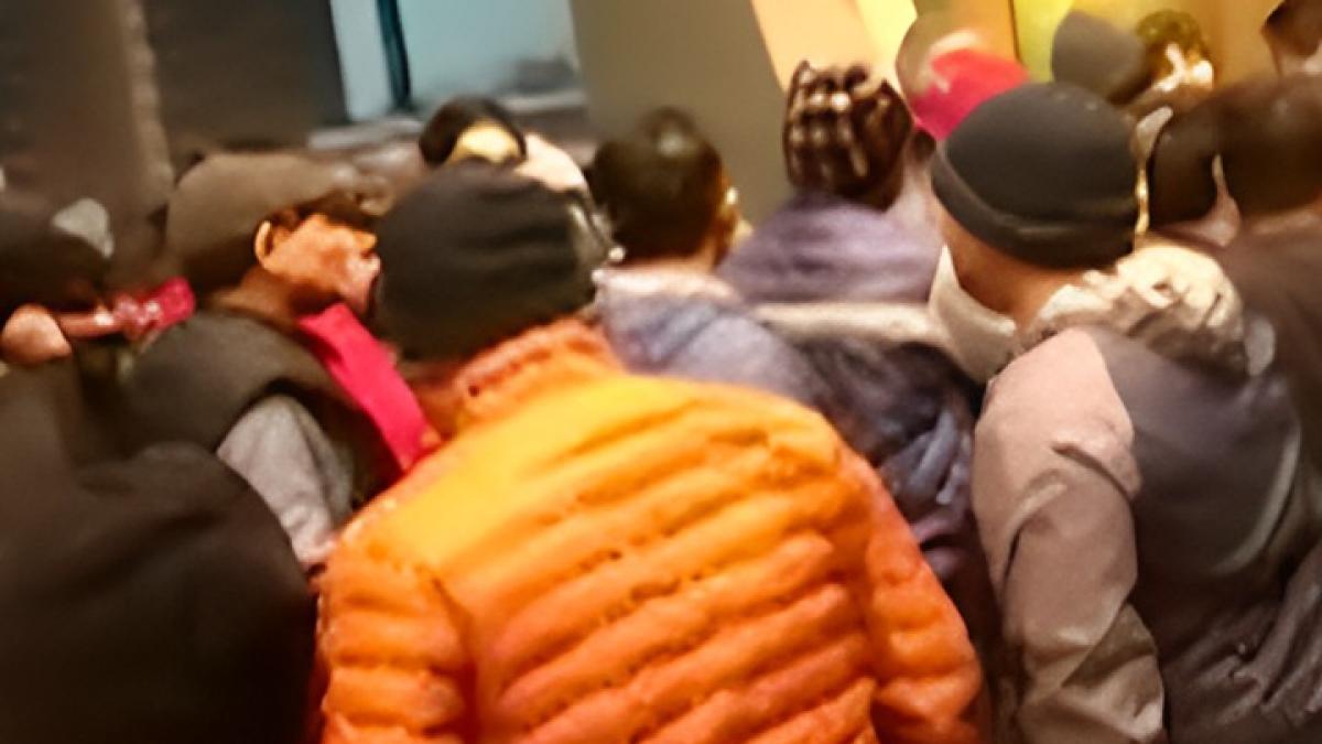 Uproar over water shortage in Noida society Video Goes Viral on social Media MMT