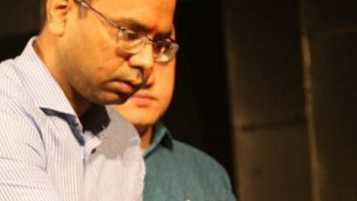 Viral video of IAS whose father used to run auto rickshaw 