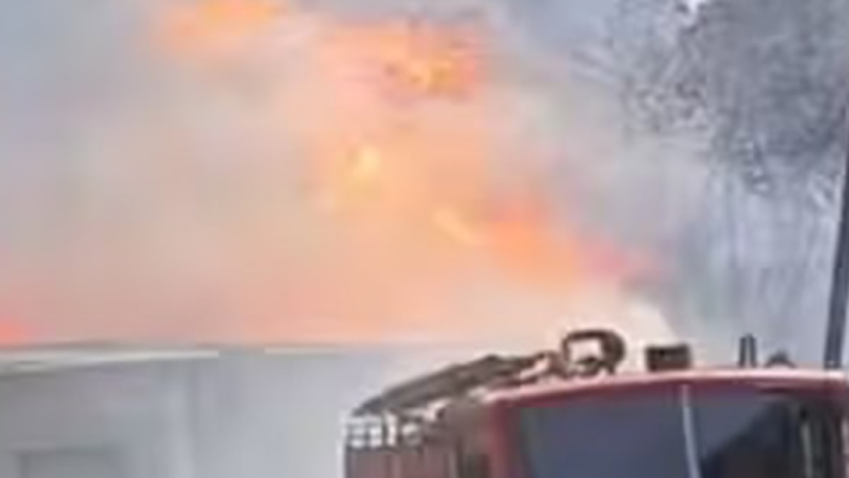 mahrashtra thane bhiwandi ware house fire viral 