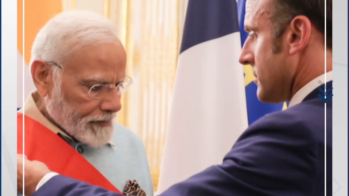 PM Modi got Biggest honor of France 