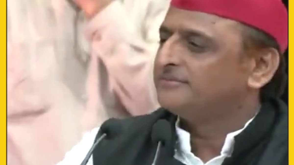 akhilesh yadav jibes at narendra modi