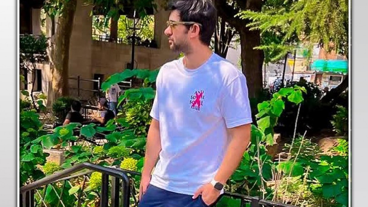  karan deol went for vacation without his wife drisha