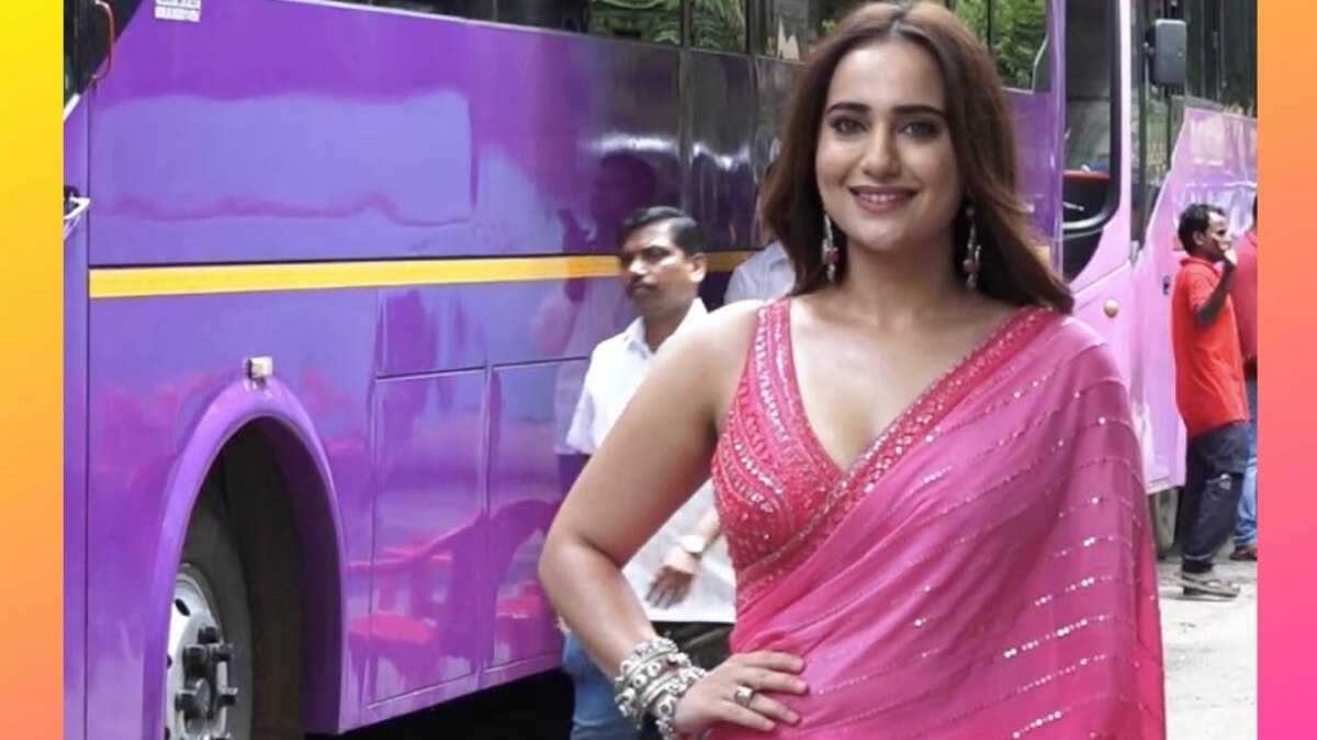  Actress Kusha Kapila glamourous looks