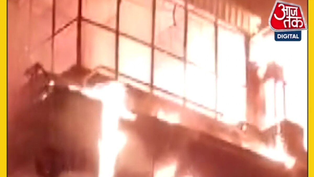 varansi hotel catch fire