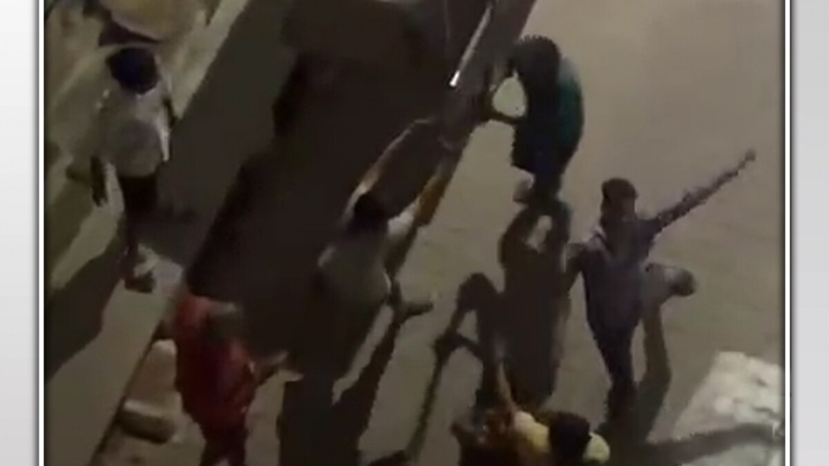 jhansi eve teasing casse