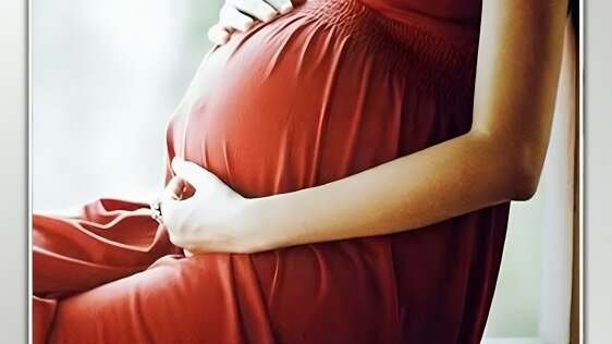  pregnant woman on ram mandir