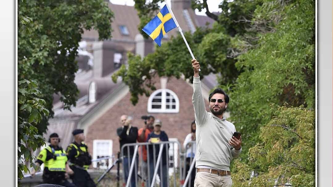 Quran burnt man dead